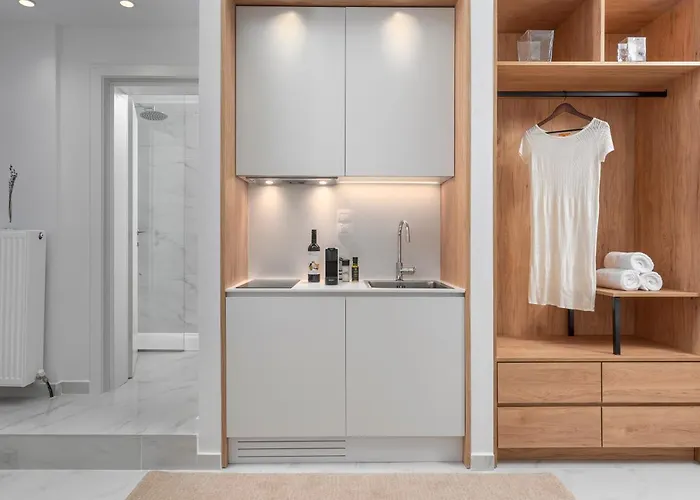 Apartamento ιωκα / The Urbitality Project *