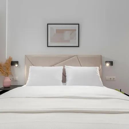 Apartment ιωκα / The Urbitality Project *