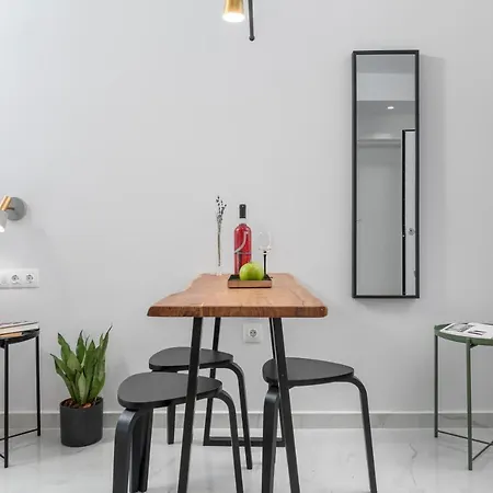 ιωκα / The Urbitality Project Apartamento